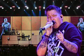 Kerstin Ott übt scharfe Kritik während Leipzig-Konzert: "Ich finde das so widerwärtig"