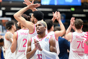 Basketball-Bundesliga: Bonn hält Meister Alba auf Distanz