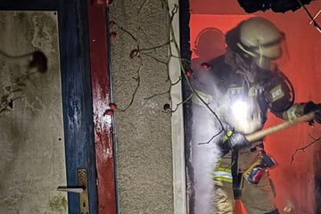 Brandstiftung in Prester? Feuerwehr muss zwei verlassene Objekte löschen