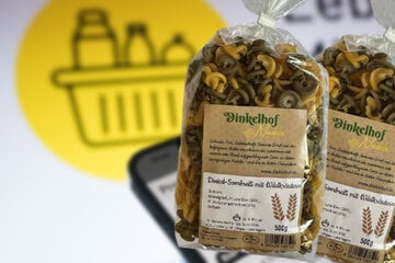 Salmonellen in Kräuternudeln: Hersteller ruft Lebensmittel zurück