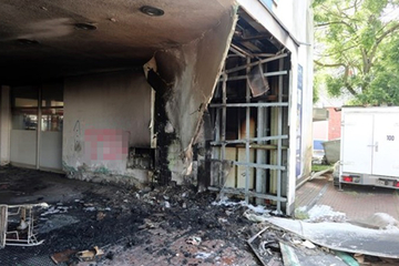 Feuer beschädigt Einkaufszentrum - Ermittler gehen von Brandstiftung aus