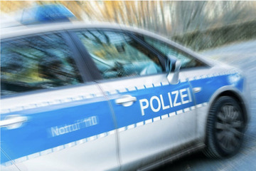 Leipzig: Über den Fuß gefahren: Polizisten nach Verfolgungsfahrt in Leipzig verletzt