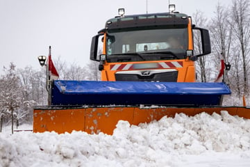 Winterdienst demoliert Gleise: Verspätungen und Zugausfälle in Südthüringen