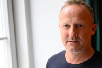 Schauspieler Maximilian Brückner gesteht: "Bin wahrscheinlich das Klischee"