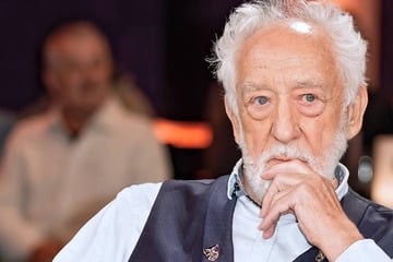 Riverboat: Lauter Applaus im TV-Studio: Dieter Hallervorden setzt Ukraine-Angriff mit Iran-Krieg gleich