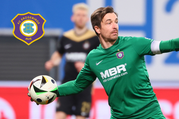 Vor Pokalkracher: Aue-Keeper Männel hängt noch ein Jahr dran