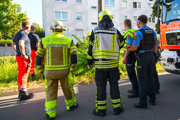 Leipzig: Brandstiftung in Grünauer Plattenbau: Baby ins Krankenhaus gebracht