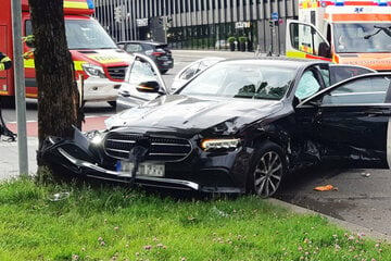 Heftiger Crash auf Landsberger! Drei Menschen nach Unfall in Kliniken