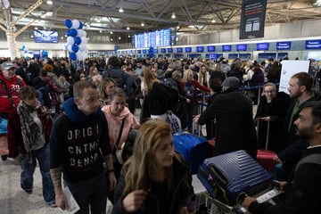 "Systeme sind uralt": Luftraum über Griechenland stundenlang gesperrt