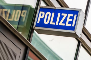 Frau ruft Polizei und landet kurz darauf selbst auf der Dienststelle