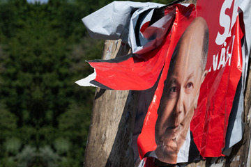 Nach brutaler Europawahl-Klatsche: Regierung lehnt Neuwahlen ab