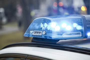 Mehr als ein Promille intus! Jugendlicher düst besoffen mit Papas Auto herum