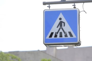 Kleiner Junge (3) läuft allein durch die Stadt: Zu Hause wird sein Fehlen gar nicht bemerkt