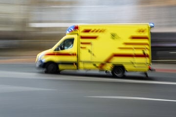 Kind (8) in Seidnitz von Straßenbahn erfasst!