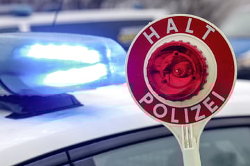 Autofahrer flüchtet unter Drogen vor Polizei: Fünf Verletzte