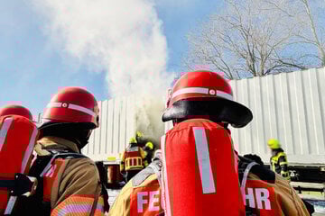A72 nach Lkw-Brand voll gesperrt: 130.000 Euro Schaden