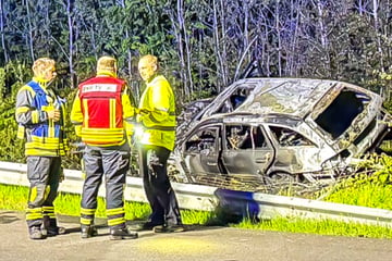 Unfall A7: Horror-Unfall auf der Autobahn: Opfer verbrennt in Mercedes