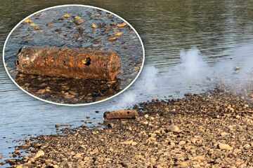 Niedrigwasser legt alte Brandbombe am Rhein frei: Plötzlich brennt sie