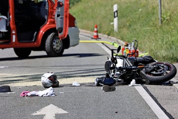 Tödlicher Unfall: Autofahrer übersieht Motorrad