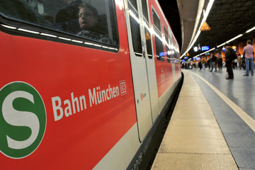 München: Drama in München: Mann sitzt in Stammstrecken-Tunnel und wird von S-Bahn erfasst