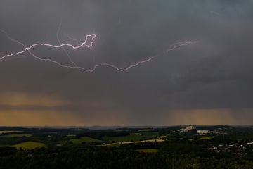 Unwettergefahr in NRW: Gewitter und Starkregen zum Wochenende