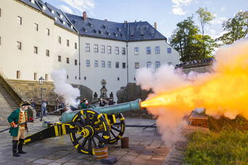 Die Festung Königstein lässt es richtig krachen