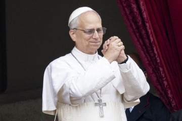Papst-Wahl: Leo XIV. mahnt: "Nie wieder Krieg!"