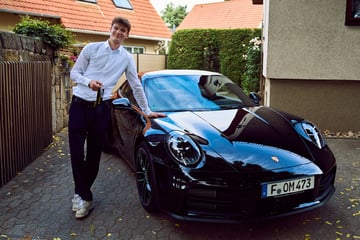 Dresden: 21-Jähriger gewinnt scharfes PS-Geschoss, dabei hat er noch gar keinen Führerschein