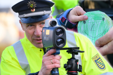 Mit 68 km/h durch die 30er-Zone: Raser bei "Blitz für Kids"-Aktion erwischt