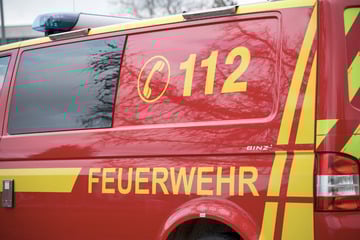 Kellerbrand in Wohnhaus: Mehr als 20 Menschen müssen gerettet werden