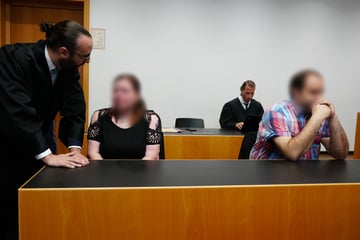 Wie im Horror-Märchen: Stiefmutter und Vater sperren Sohn (5) ein und fesseln ihn
