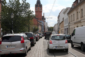 Neuen Asphalt braucht die Straße: Ab September wird in Köpenick gebaut