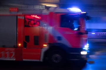 Berlin: Wohnungsbrand in Berlin-Lichterfelde: Mehrere Menschen schwer verletzt!