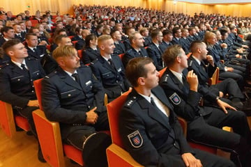 Über 200 neue Kommissare für Sachsens Polizei feierlich ernannt!