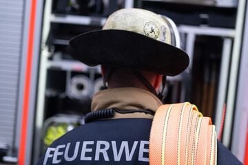 Sommerfest-Eklat: Feuerwehrkamerad grölt feindliche Parolen gegen Ausländer