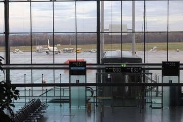 Airport-Desaster: Bummel-Passagiere gelangen in Köln erneut unerlaubt aufs Flugfeld