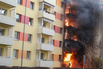 Leipzig: Fünf Wohnungen in Leipzig komplett ausgebrannt: 13 Personen verlieren ihr Zuhause