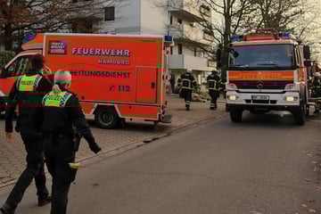 Mann hantiert an Schaltkasten und wird durch Stromschlag schwer verletzt