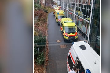 Chemnitz: Viele Glätte-Opfer: Rettungswagen stehen vor Chemnitzer Krankenhaus Schlange!