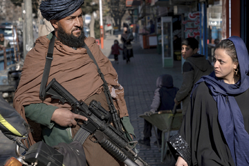"Mit nichts zu entschuldigen": So viel schlimmer haben es Frauen in Afghanistan!