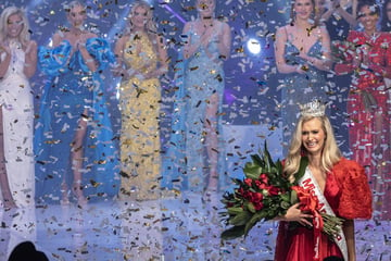 Miss America and Miss World pageants accused of discrimination against moms