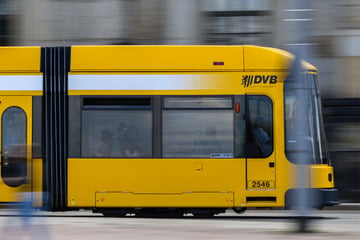 Dresden: Reizgas-Attacke in Dresdner Straßenbahn: Zwei 11-Jährige verletzt!