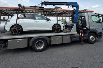 Berlin: Golf überholt mit knapp 180 Sachen: Zu seinem Pech ist es die Polizei