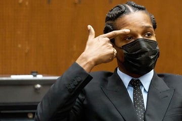 Familienglück mit Rihanna auf der Kippe? A$AP Rocky wegen Schüssen auf Freund vor Gericht!