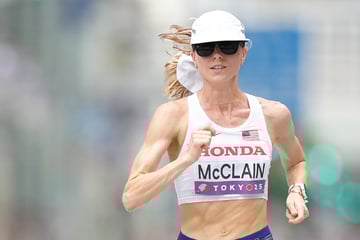 Drama beim Halbmarathon: Läuferin hat den Sieg vor Augen, als das Unglaubliche passiert