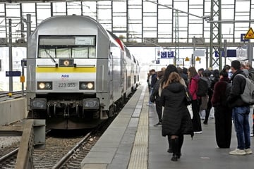 Bahn-Krisengipfel im Chemnitzer Rathaus: Wer zahlt Ausbau der Problemstrecke Chemnitz–Leipzig?