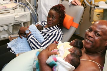 Berlin: Seltenes Babyglück in Berlin: Frau bringt Fünflinge zur Welt