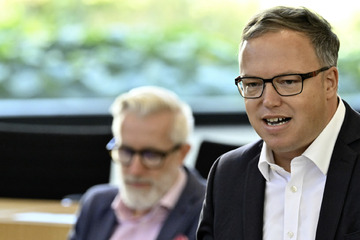 Brandmauer-Einsturz? CDU-Chef Voigt beruft sich auf Kanzler Scholz und spricht von "Doppelmoral"!