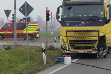 Mehrere Schwerverletzte bei Unfall auf der B107 im Landkreis Leipzig