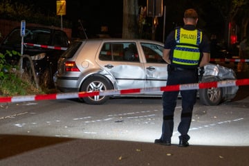 Beziehungsstreit eskaliert? Sprinter-Fahrer rammt VW mehrfach absichtlich und flüchtet